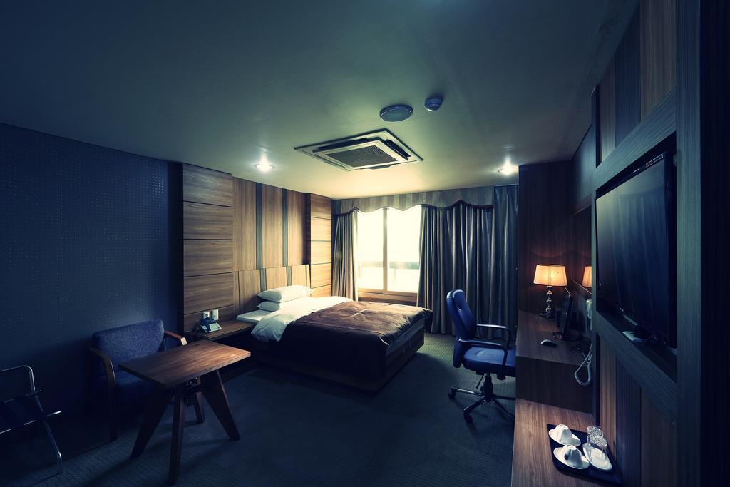 Benikea Premier Hotel Siheung Екстер'єр фото