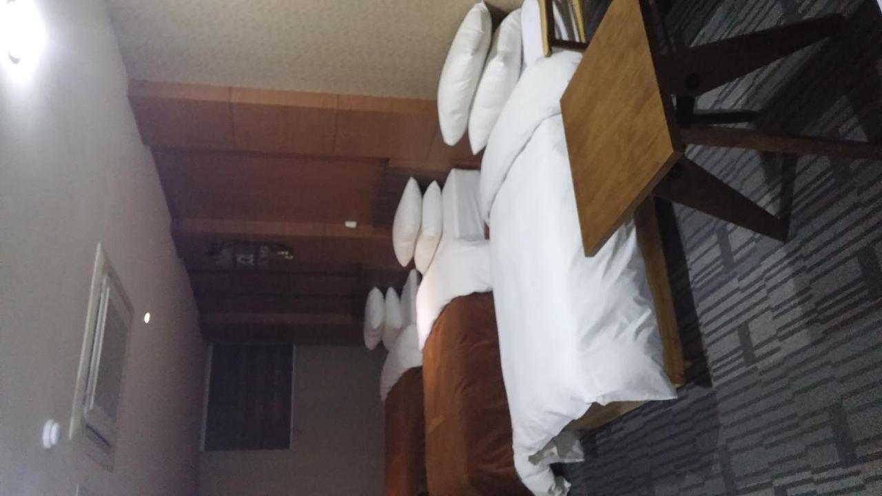 Benikea Premier Hotel Siheung Екстер'єр фото