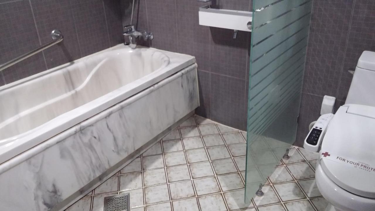 Benikea Premier Hotel Siheung Екстер'єр фото